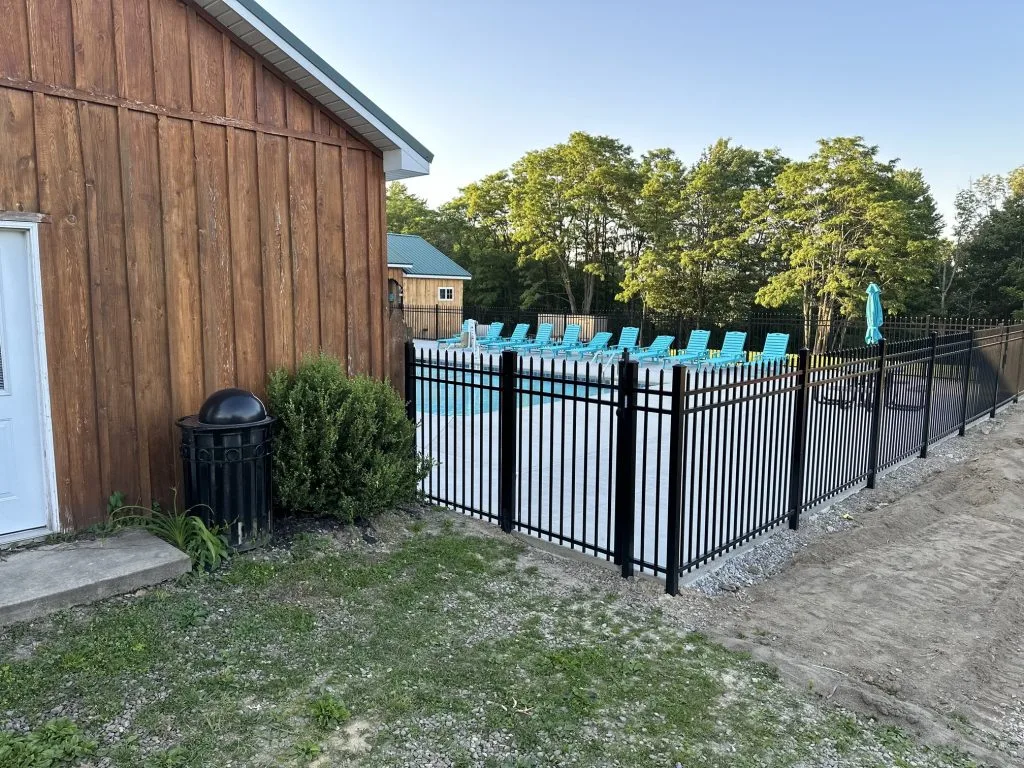 open pool - Bella Vista Campground (1)